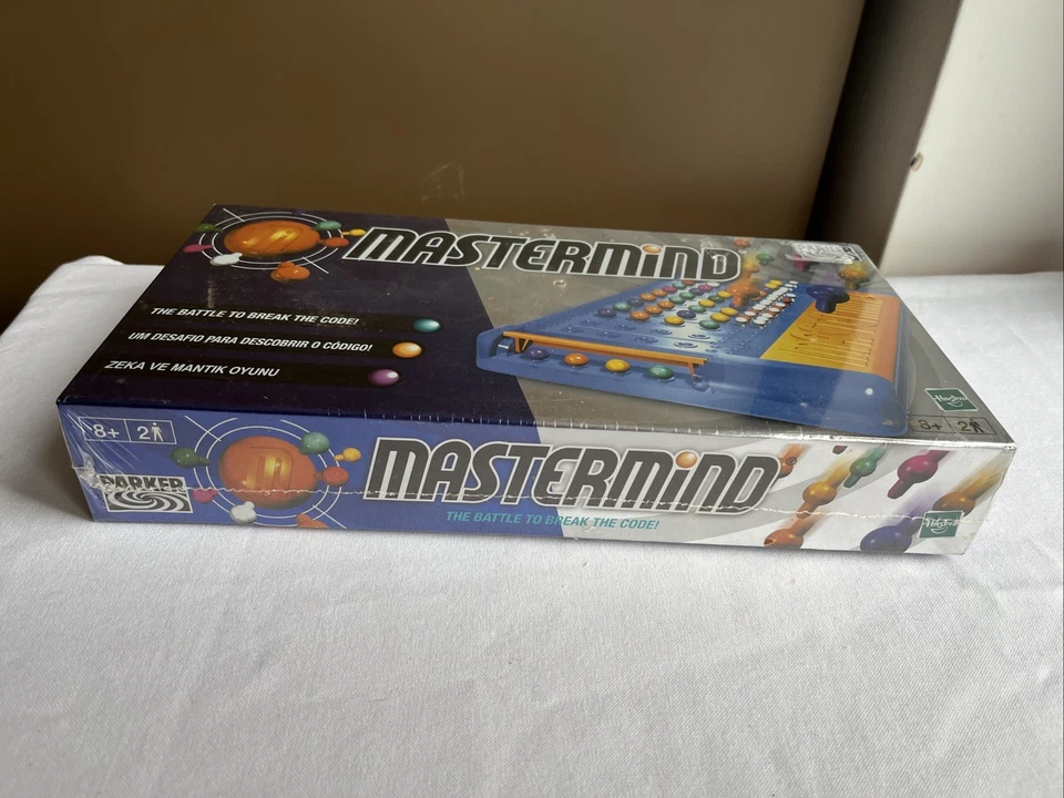 Mastermind Code Breaking Board Game Parker 2000 Brand New and Sealed - Image 3 of 4