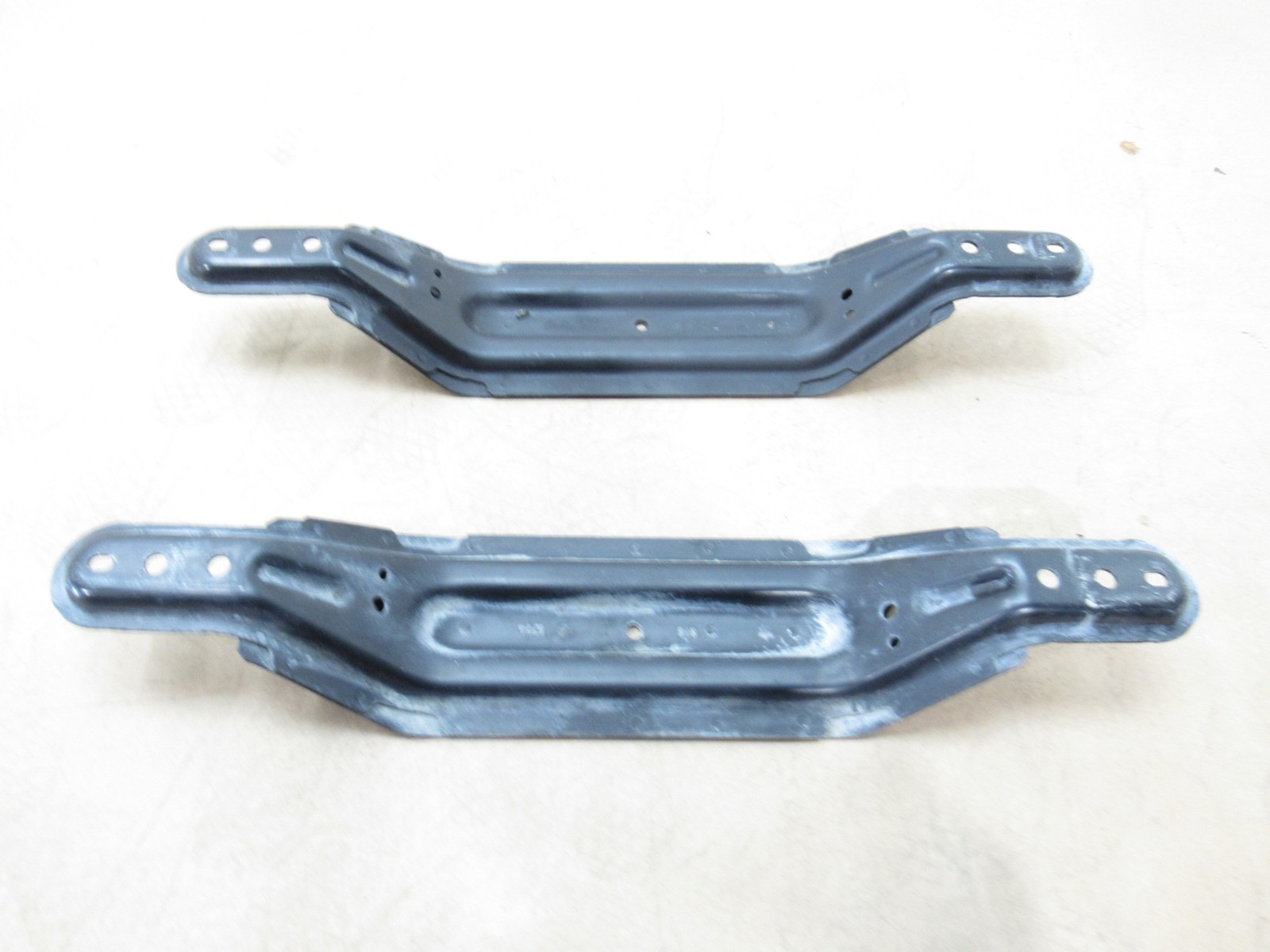Maserati Levante 2016-2024 Bumper brackets Set