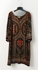 Shelby & Palmer Women’s Red and Black Size 2X Pullover Neck Detail
