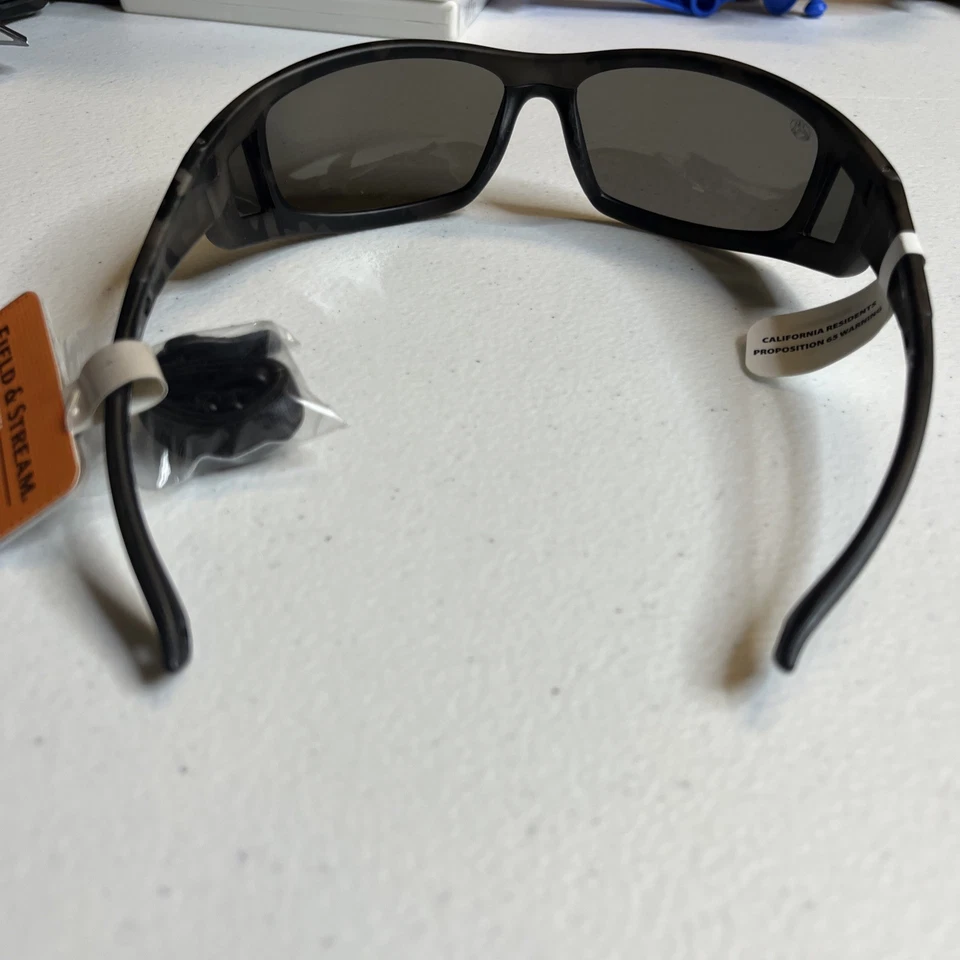 Field & Stream Black Camo Premium Polarized Sunglasses SR1117 NEW - Image 3 of 4