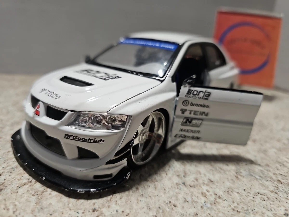 Preços baixos em Jada Toys 1:24 Mitsubishi Carros, caminhões e