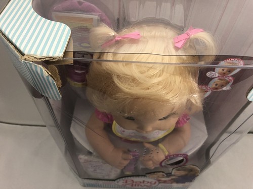 New 2006 Hasbro Baby Alive She Really Eats & Poops Very Rare Doll 18638 NRFB - Picture 5 of 9