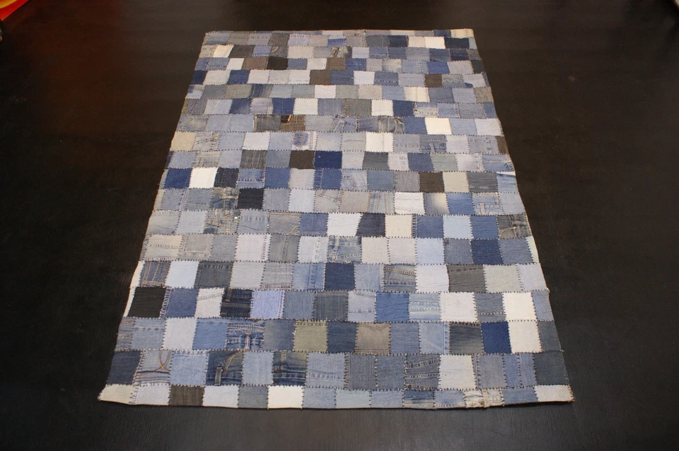 Upcycling Vintage Jeans enim Teppich aus Baumwolle patchwork blau diverse Größe - Bild 2 von 4