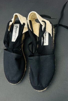 GAIMO ESPADRILLES FLATS SANDALS BLACK SIZE 9