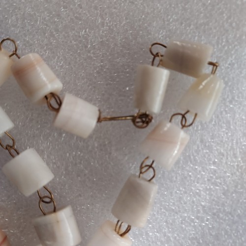 Alabaster Teardrop Pendant Suspended from Short Long Barrell Shaped Beads Vntg - Picture 4 of 4