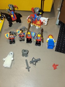 Vintage LEGO Castle: King's Mountain Fortress (6081) with all the kings horses
