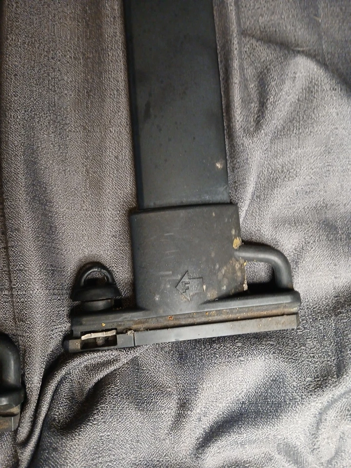 2000 2012 Ford Escape Roof Rack Cross Bars - Image 3 of 4