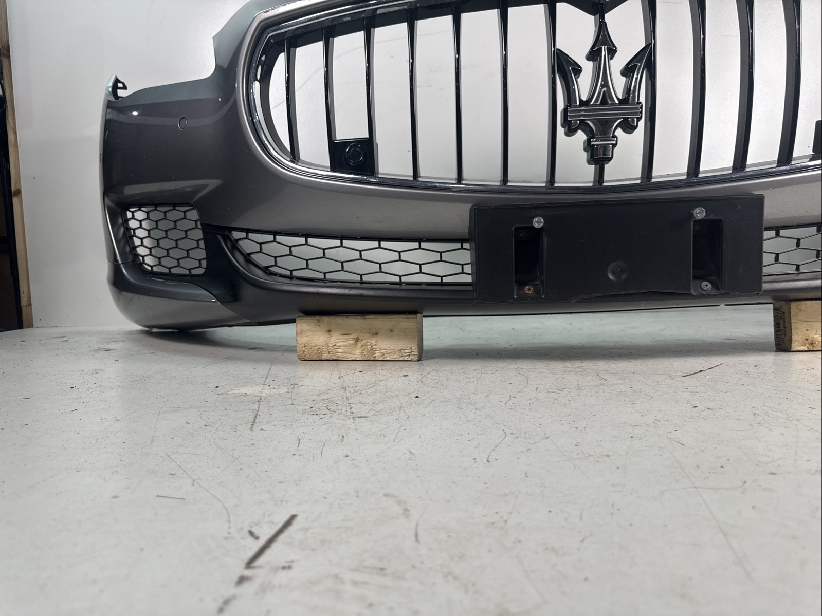Maserati Quattroporte 2014-2016 Front Front bumper Silver P/N 103404