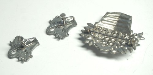 VTG 1930-40's Rhinestone FLOWER Basket Brooch & Screw Earrings-Silver Pot Metal - Picture 5 of 7