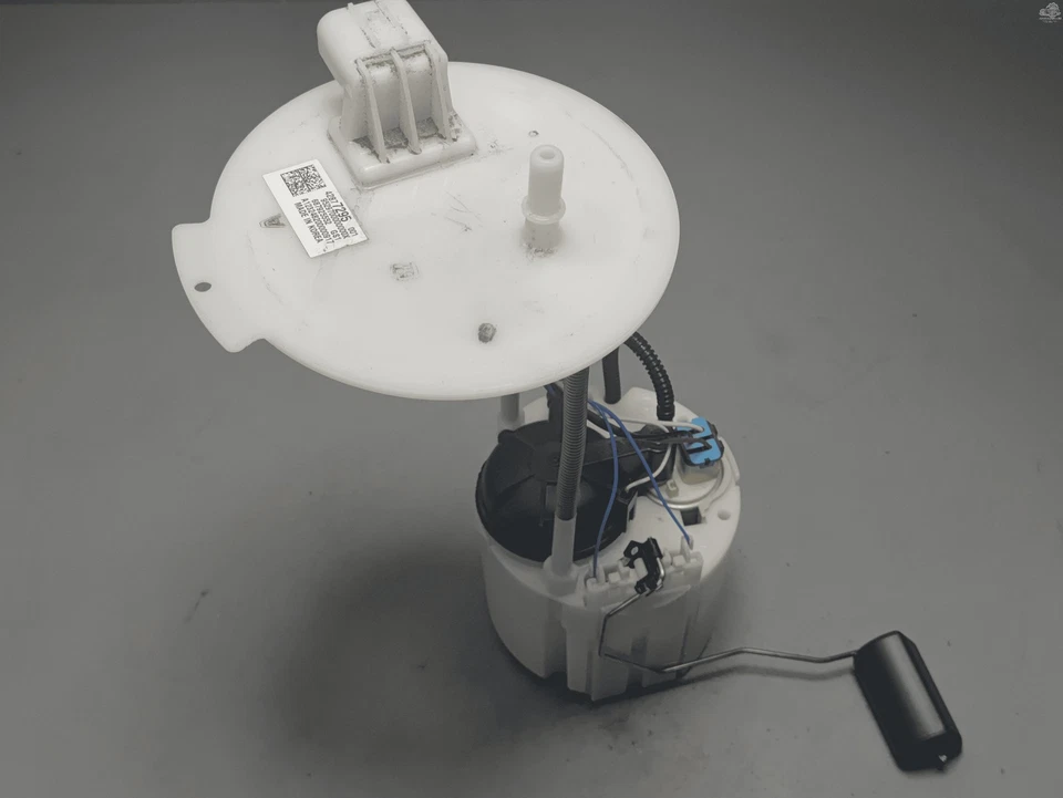 BOMBA DE TANQUE DE COMBUSTIBLE UNIDAD DE NIVEL DE ENVÍO OEM 2024-2025 CHEVROLET TRAX 1.2L L3 Foto 4 de 4