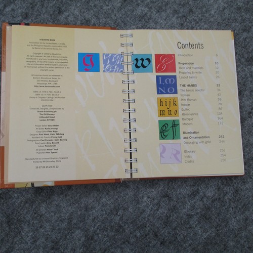 The Calligrapher's Bible David Harris Guide How To Draw Alphabets Hardcover Art - Picture 4 of 5