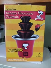 PEANUTS Snoopy Chocolate Fondue Fountain RED The Original