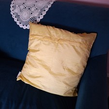 Coussin brodé étoiles 'Stars' velours rouge rouge 30x50cm - L'Incroyable