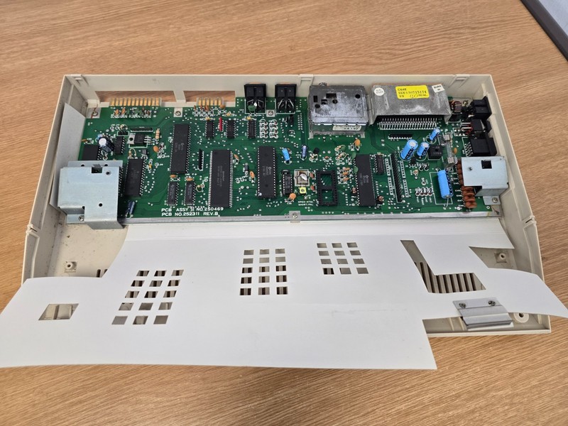 Commodore 64C Motherboard & Case ☆ WORKING & EXCELLENT - NO KEYBOARD OR SID ☆