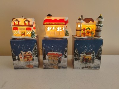 1994 Plus Promo Santa's Village Houses. Lot Of 3. Bunk House, Santa's Reindeer,
