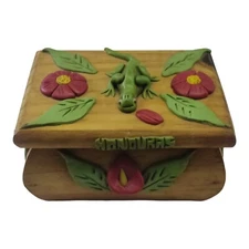 Hand Carved Wood Hinged Box Honduras Folk Art Lizard Flowers Hand Painted