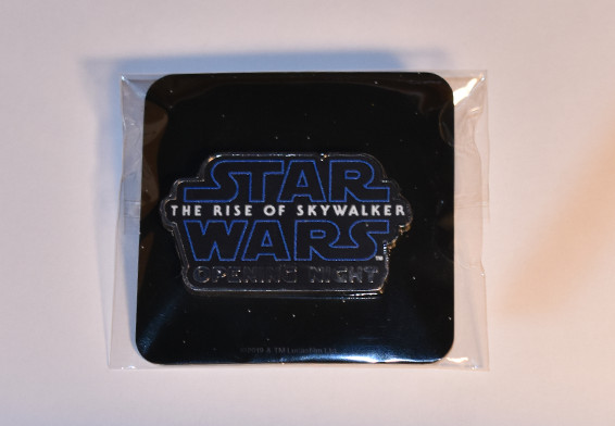 Star Wars The Rise of Skywalker Regal Cinemas Opening Night Fan Event Pin MINT