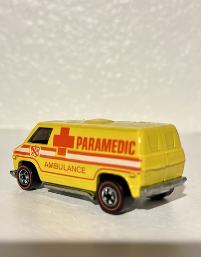 Vintage Hot wheels REDLINE 1974 Yellow Paramedic Van. Metal Base Nice
