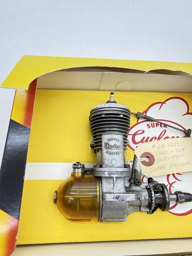 1940 Super Cyclone .65 Dual Plug GR 5657 Spark Ignition Engine M7 - Picture 3 of 8