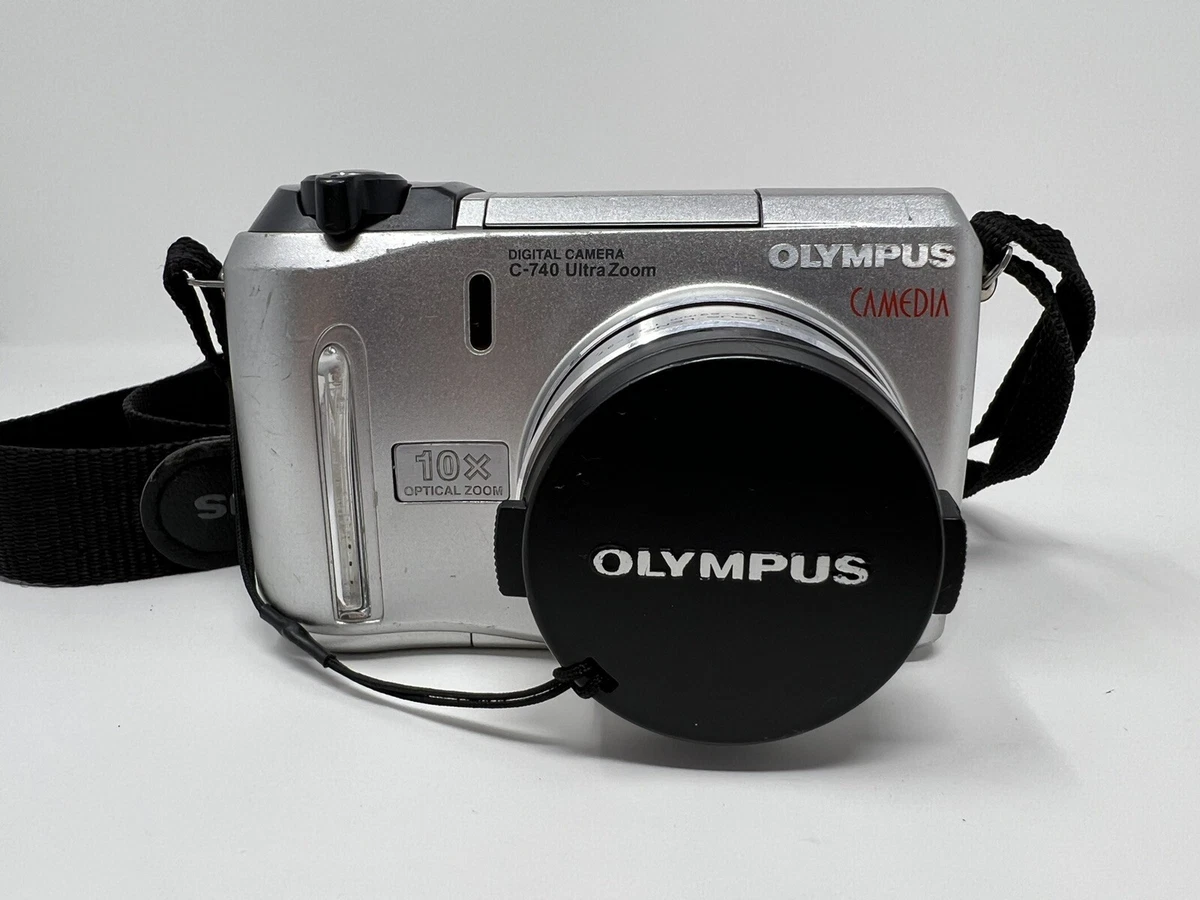 Olympus Camedia C-740 Ultra Zoom 3.2MP Digital Camera - Tested & Working