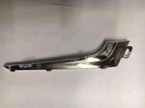 Moldeo de moldeo, lado derecho para Chevrolet Malibu 2016-2018 (23478374) - Imagen 3 de 4