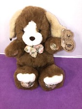 NWT-VINTAGE-15  1993 Cuddle Wit Plush Dog w/Bow Tie Matches Bottom Of Paws
