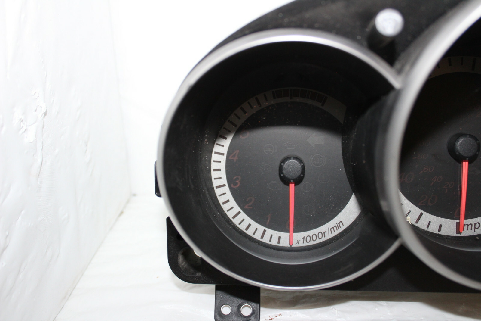 Speedometer Instrument Cluster 04 05 06 Mazda 3 Dash Panel Gauges 31,577 miles