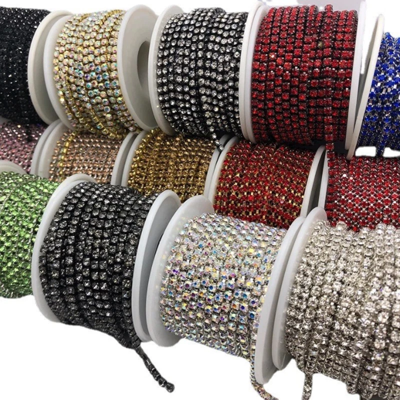 Cadena de 10 yardas SS6-SS16 Color Vidrio Estrás en Base Plateada Cristal Hágalo Usted Mismo Artesanía Foto 3 de 4