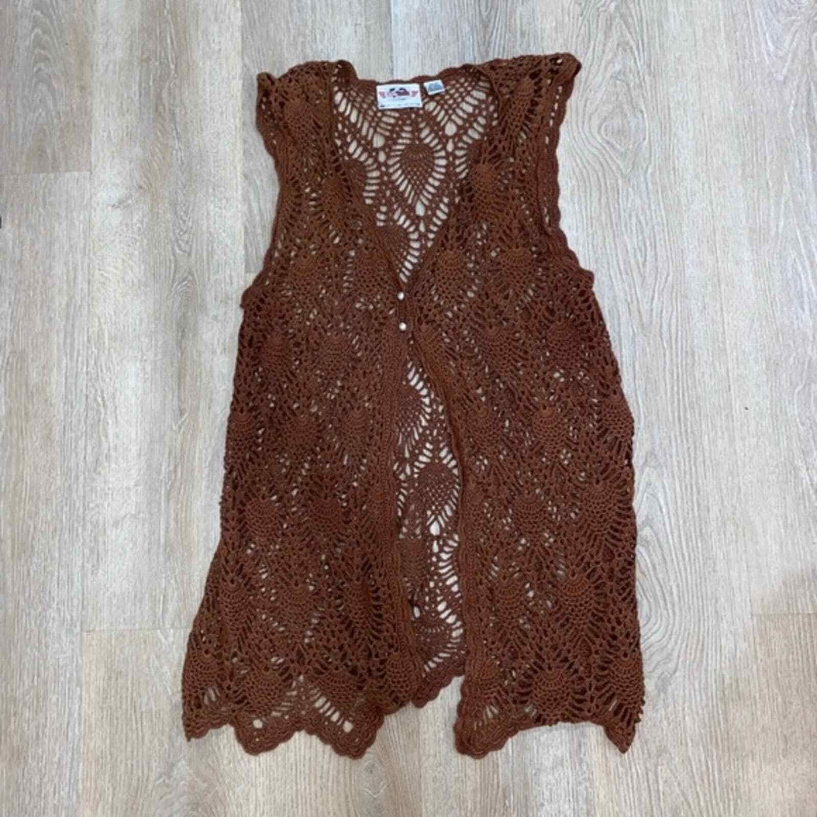 Vintage sleeveless crochet cardigan Gem