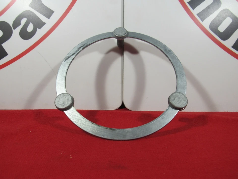 Anillo amortiguador torre amortiguador delantero 4x4 Dodge Ram 2500 3500 4500 5500 nuevo fabricante de equipos originales Mopar Foto 3 de 4