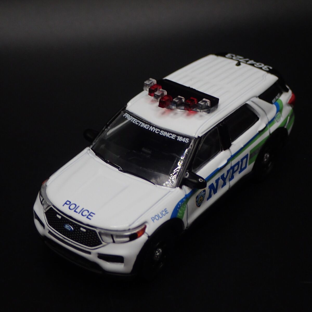 2023 FORD EXPLORER POLICE INTERCEPTOR UTILITY NYPD 1:64 2023 FORD EXPLORER POLICE INTERCEPTOR UTILITY NYPD 1:64