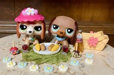 Authentic Littlest Pet Shop 2035  1950 Dachshunds   