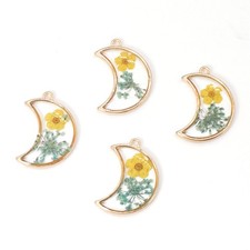 4PCS Gold Tone Real Dried Flower Resin Crescent Moon Shape Charm GYX2507