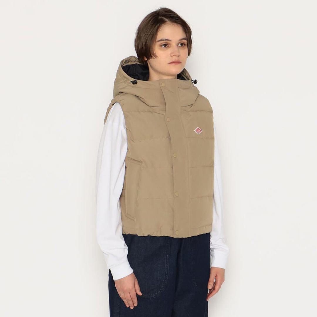 DANTON ダントンWOMEN'S HOODED DOWN VEST Danton Women's Hooded Down Vest Beige/Black, Puffer