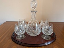 Cut Glass Decanter & 4 Matching Brandy Glasses In Wood Tray Excellent Condition 