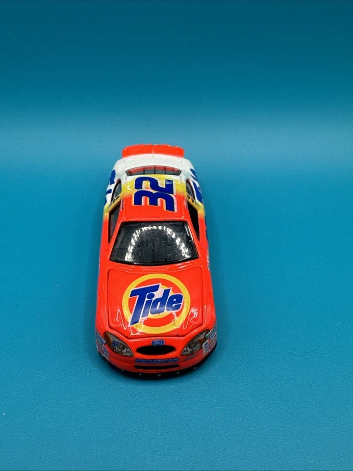 Coche de carreras Tide #10 Nascar - 1996 Racing Champions  Foto 2 de 4