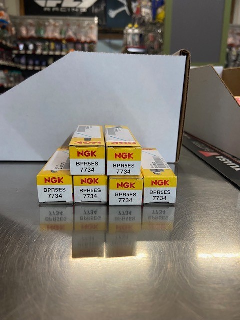 NGK BPR5ES SPARK PLUG  NGK#7734   BRAND NEW IN BOX