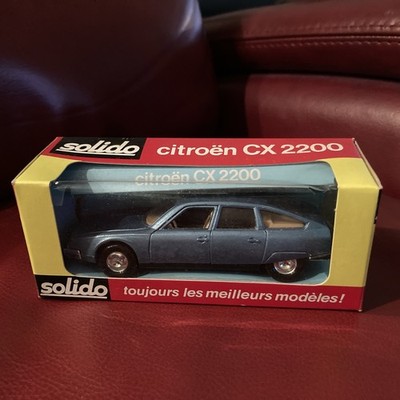 Solido 1/43 ref 29 Citroën cx 2200 bleue metal - Collection