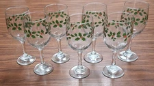 7 Vtg Holly Berry Wine Stemmed Glasses 11.5 Oz Greenbrier International NWT