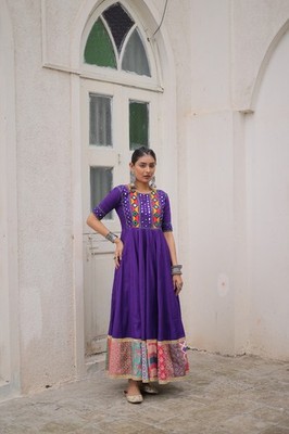 Neueste Neu Schwer Chinnon Seide Kostüm Top Palazzo Mit Dupatta Für Empfang Wear
