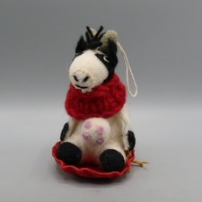 dZi 100% Wool Felted Holiday Cow Hanging Ornament Handmade Decor 4"
