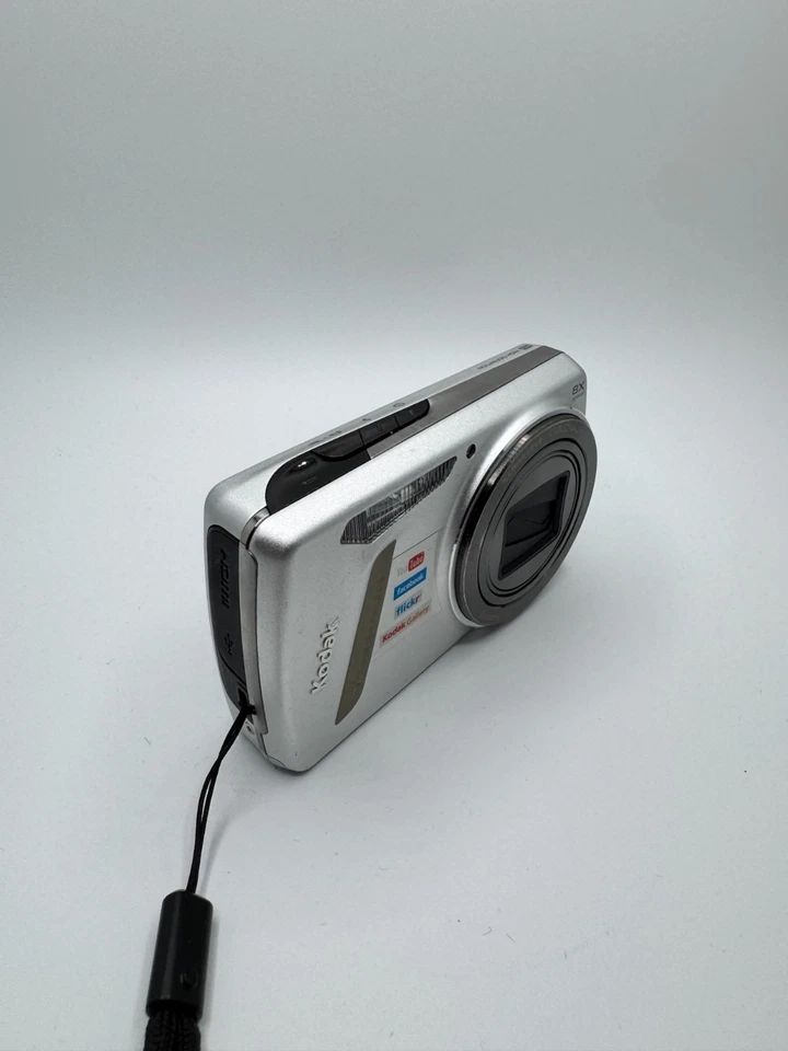 Kodak EasyShare M580 Digitalkamera Silber 14MP 8x Zoom Vintage Digicam Geprüft - Bild 3 von 4