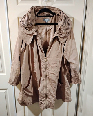 Martha Stewart Women s Plus 3X Beige Hooded Zip Mid-Length Rain Coat