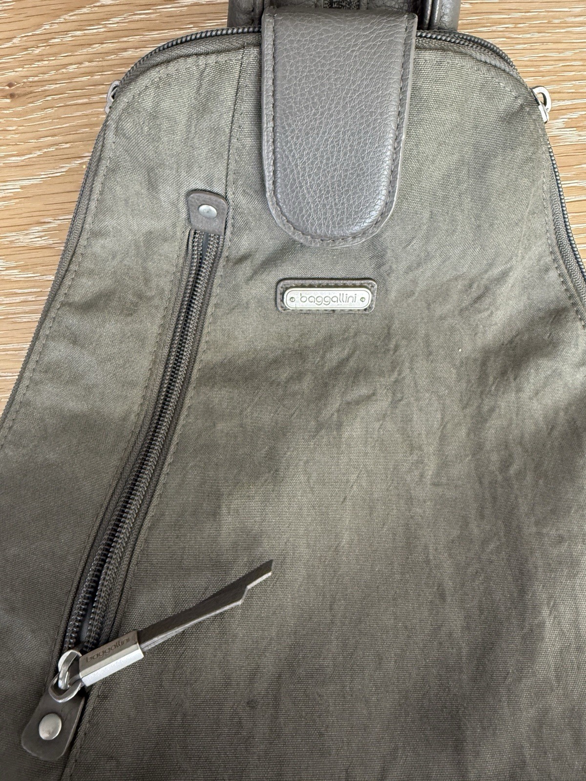 baggallini Gray Triangle Backpack Shoulder Strap … - image 2