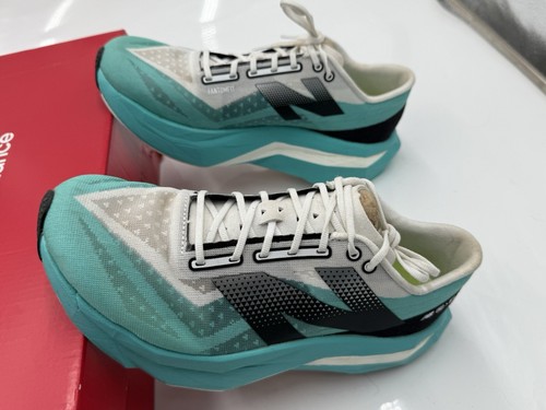 🌟🌟Size 9 - New Balance FuelCell SuperComp Elite v4 Cyber Jade