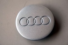 Moyeu cache centre de roue en alliage d'aluminium argenté OE Audi 893601171...