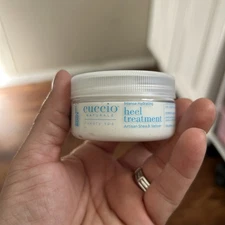 Cuccio Naturale  Hydrating Heel Treatment 2oz