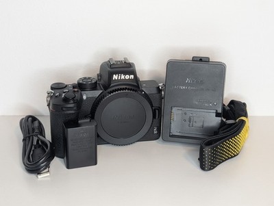 Nikon Z50 20.9MP Body Systemkamera Schwarz 11K Auslösungen OVP - Gewährleistung