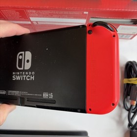 Nintendo Switch Console &ndash; Red & Blue Joy-Cons &ndash; Complete in Box US Model