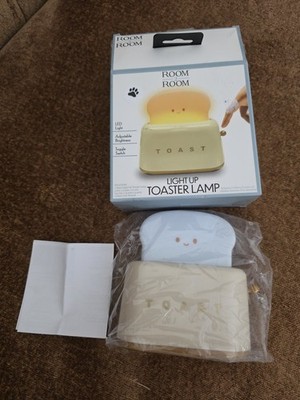 Room 2 Room Light Up Toaster Lamp 